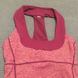 Lululemon scoop neck top with built-in bra